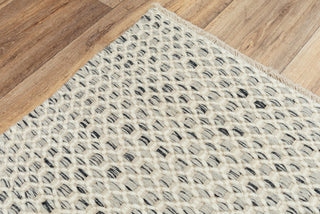 Rizzy Windsor WIN101 Gray Area Rug Angle Image