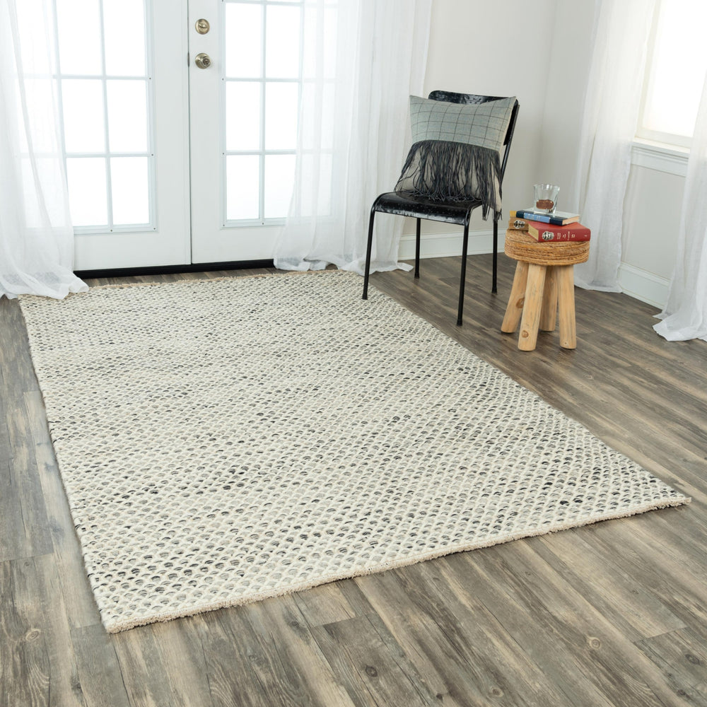 Rizzy Windsor WIN101 Gray Area Rug Room Image Feature