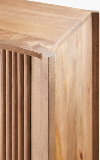 Surya Ronan RNO-001 Brown / Furniture Corner Shot