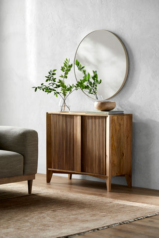 Surya Ronan RNO-001 Brown / Furniture Style Shot