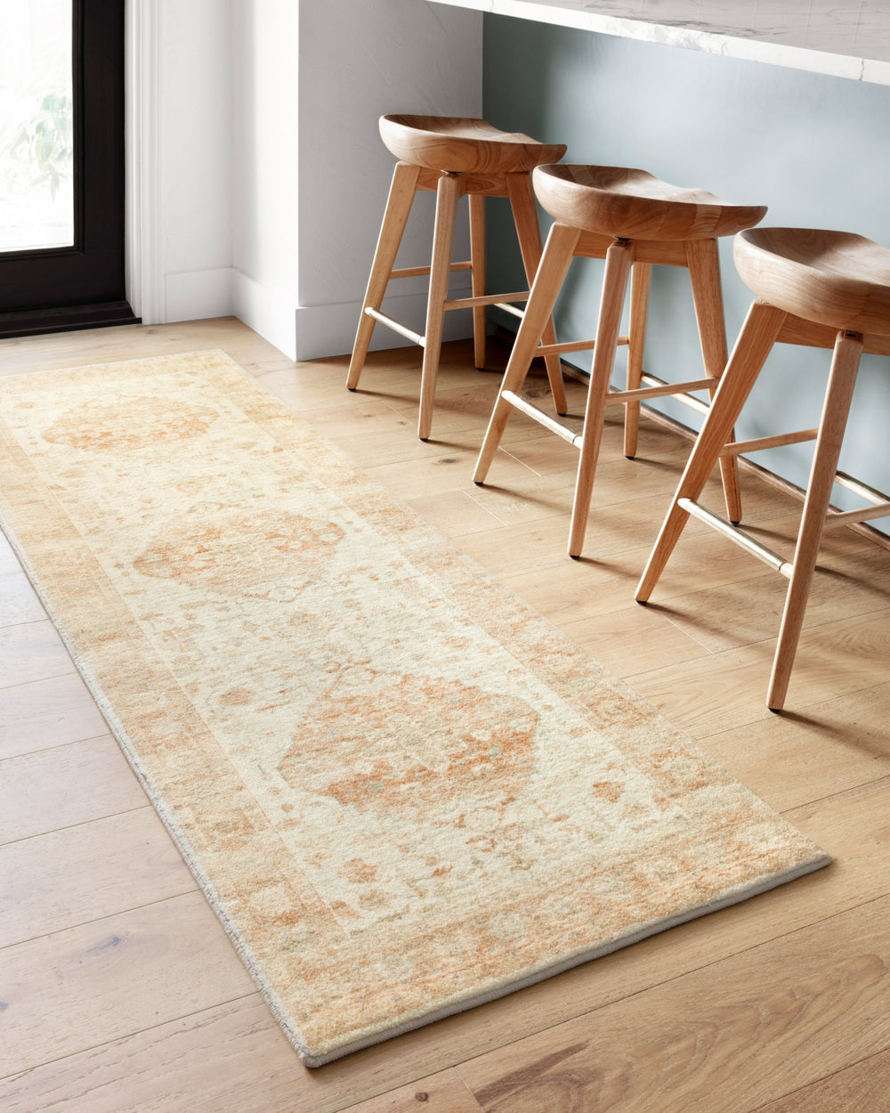 Loloi Rosette ROS-03 Ivory/Terracotta Area Rug Lifestyle Image Feature