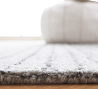 Safavieh Abstract ABT150F Grey / Ivory Area Rug Detail