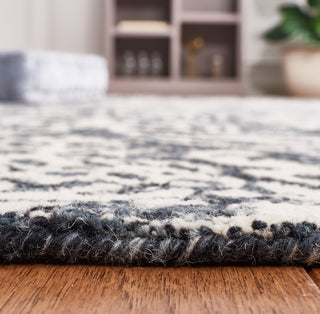 Safavieh Abstract ABT204N Ivory / Navy Area Rug Detail