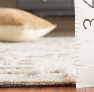 Safavieh Abstract ABT280W Grey / Sage Area Rug Detail