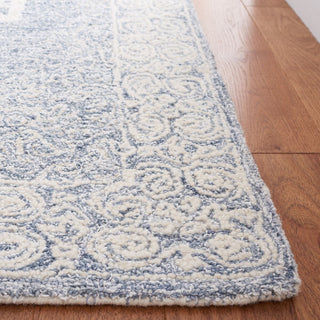 Safavieh Abstract ABT352A Ivory / Blue Area Rug Detail