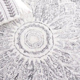 Safavieh Abstract ABT354A Ivory / Light Grey Area Rug Detail
