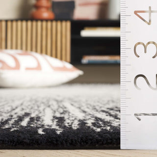 Safavieh Abstract ABT375Z Ivory / Black Area Rug Detail