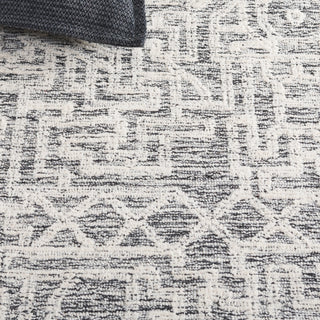 Safavieh Abstract ABT462H Charcoal / Ivory Area Rug Detail