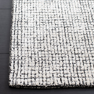 Safavieh Abstract ABT470Z Ivory / Black Area Rug Detail