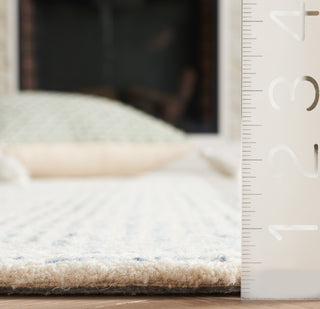 Safavieh Abstract ABT928M Ivory / Blue Area Rug Detail