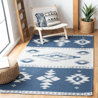 Safavieh Augustine AGT426 Navy / Cream Area Rug