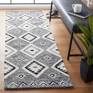 Safavieh Aspen APN814Z Black / Ivory Area Rug Room Scene Feature