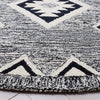 Safavieh Aspen APN814Z Black / Ivory Area Rug Detail