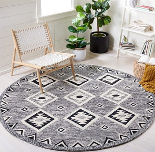 Safavieh Aspen APN814Z Black / Ivory Area Rug Room Scene