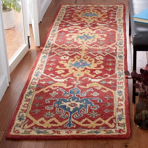 Safavieh Antiquity AT522Q Red / Yellow Area Rug Room Scene Feature