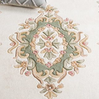 Safavieh Aubusson AUB301A Ivory / Green Area Rug Detail