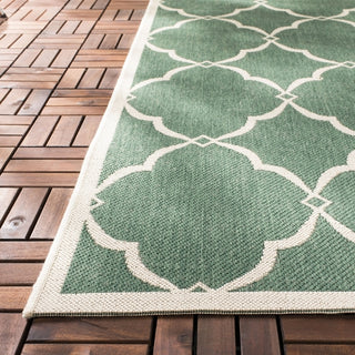 Safavieh Beach House BHS125 Green / Creme Area Rug