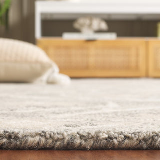 Safavieh Blossom BLM116F Grey / Ivory Area Rug Detail