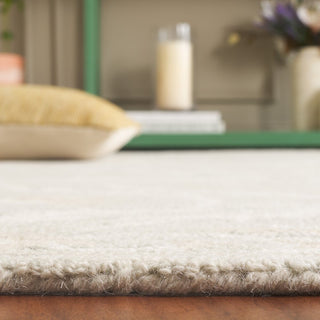 Safavieh Blossom BLM116G Light Grey / Ivory Area Rug Detail