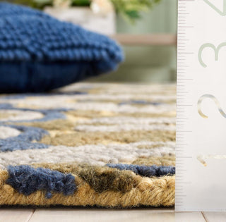 Safavieh Blossom BLM422D Gold / Blue Area Rug Detail