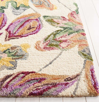 Safavieh Blossom BLM461A Ivory / Plum Area Rug Detail