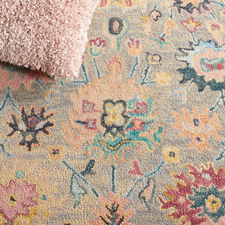 Safavieh Blossom BLM468F Grey / Pink Area Rug Detail