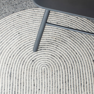 Safavieh Braided BRD904G Grey / Ivory Area Rug Detail