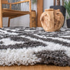 Safavieh Barcelona Shag BSG323 Graphite / Ivory Area Rug