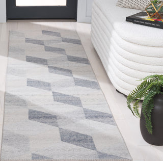 Safavieh Cabo CAB374B Beige / Light Grey Area Rug Room Scene