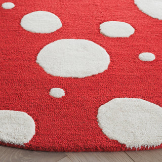 Safavieh Cambridge CAM147Q Red / Ivory Area Rug Detail