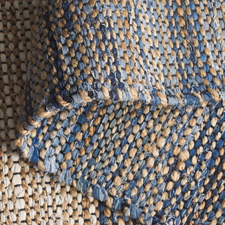 Safavieh Cape Cod CAP153L Light Blue Area Rug Fold
