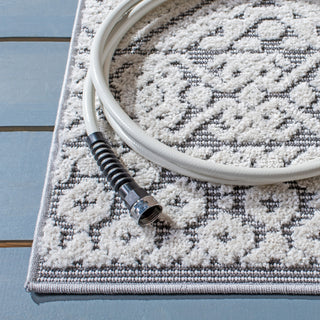 Safavieh Cabana CBN654A Ivory / Grey Area Rug Detail