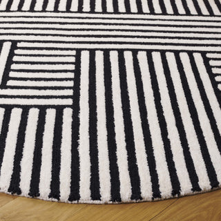 Safavieh Chatham CHT305Z Ivory / Black Area Rug Detail