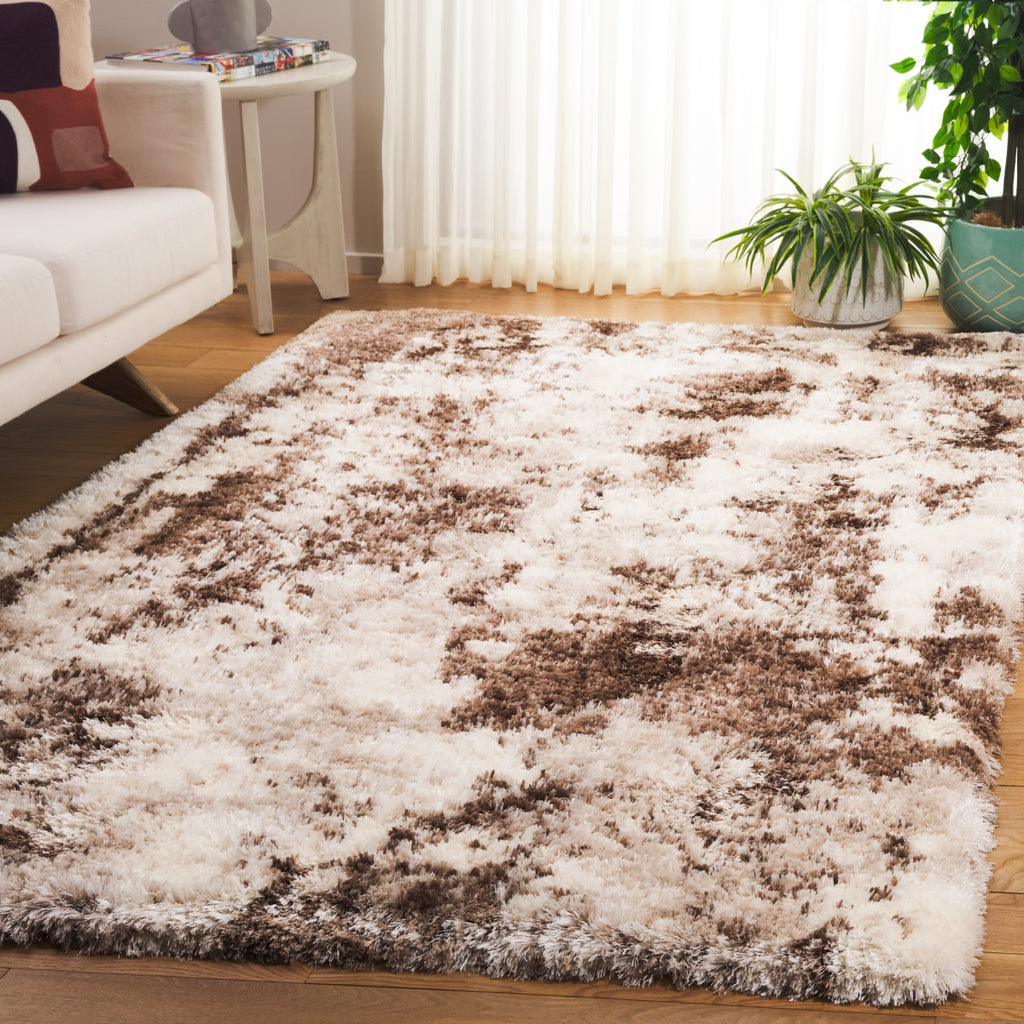 Safavieh Cloud Shag CLD114A Ivory / Brown Area Rug Room Scene Feature