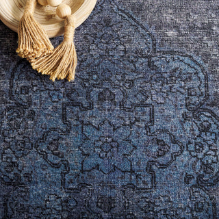 Safavieh Classic Vintage CLV804M Blue / Grey Area Rug Detail