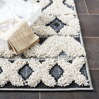 Safavieh Cottage COT210A Ivory / Dark Grey Area Rug Detail