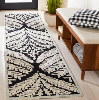 Safavieh Capri CPR208Z Black / Ivory Area Rug Room Scene Feature