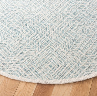 Safavieh Capri CPR215N Blue / Ivory Area Rug Detail