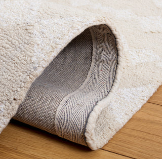 Safavieh Capri CPR704B Ivory / Beige Area Rug Detail