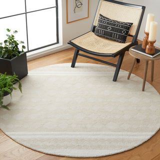 Safavieh Capri CPR704B Ivory / Beige Area Rug Room Scene