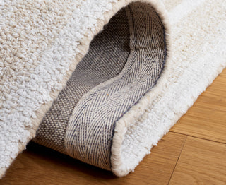 Safavieh Capri CPR706B Ivory / Beige Area Rug Detail