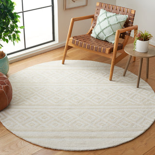 Safavieh Capri CPR706B Ivory / Beige Area Rug Room Scene