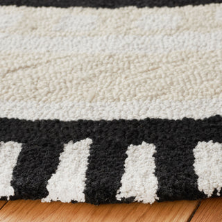 Safavieh Capri CPR707B Ivory / Beige Area Rug Detail