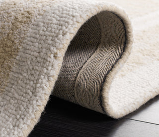 Safavieh Capri CPR710B Beige / Ivory Area Rug Detail