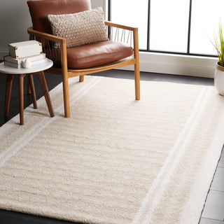 Safavieh Capri CPR710B Beige / Ivory Area Rug Room Scene