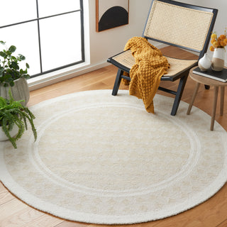 Safavieh Capri CPR710B Beige / Ivory Area Rug Room Scene