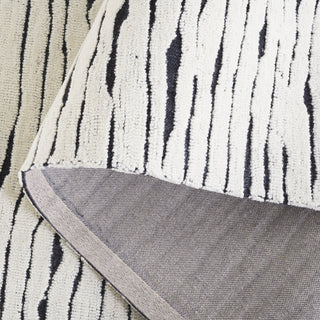 Safavieh Casablanca CSB227A Ivory / Black Area Rug Fold