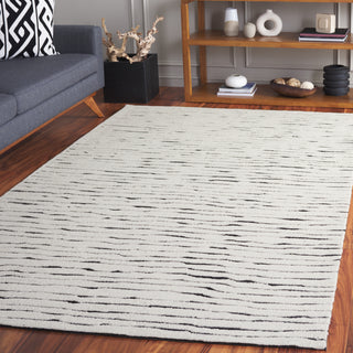 Safavieh Casablanca CSB227A Ivory / Black Area Rug Room Scene