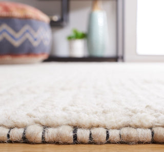 Safavieh Casablanca CSB466B Beige Area Rug Detail