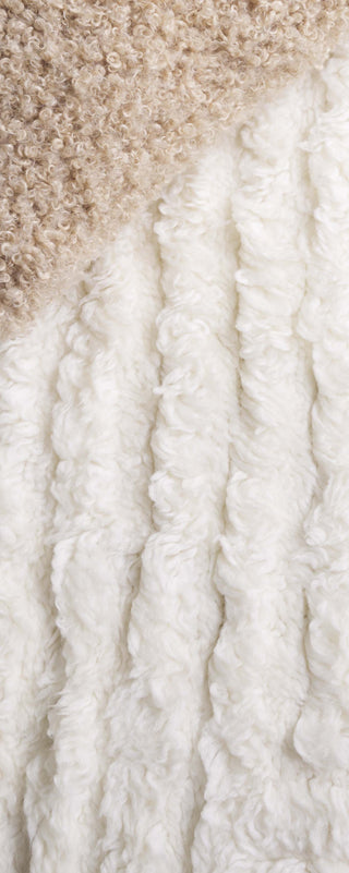 Safavieh Casablanca CSB472A Ivory Area Rug Detail